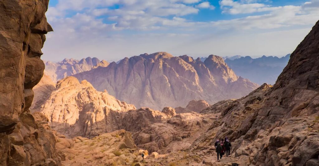 egypt-tour-hiking-Mount-Sinai