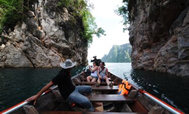 Khao-Sok-National-Park-activities-canoe-trip